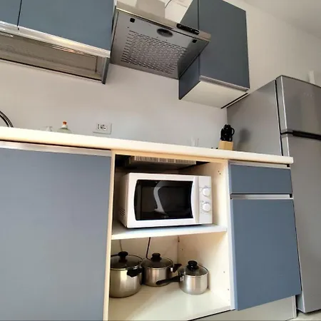 New 5-minute Walk To And Station Daire